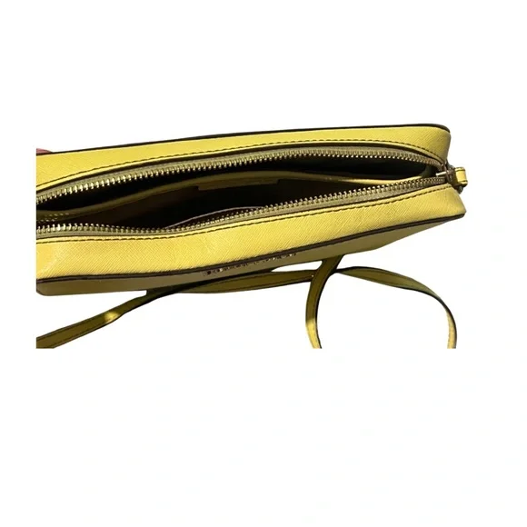 Michael kors yellow crossbody purse - Picture 5 of 6